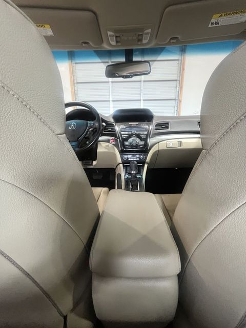 2015 Acura ILX 2.0L w/Tech | Annapolis, MD | Annapolis Public Auto Auction
