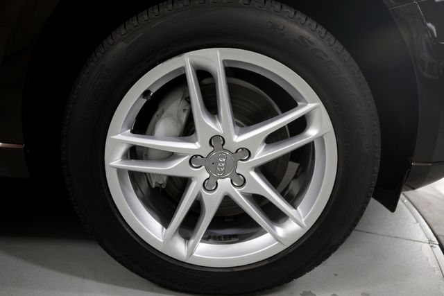 2015 Audi Q5 3.0 quattro TDI Premium Plus | Burbank, California | MDK International 2015 Audi Q5 3.0 quattro TDI Premium Plus | Burbank, California | MDK International