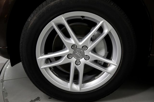 2015 Audi Q5 3.0 quattro TDI Premium Plus | Burbank, California | MDK International 2015 Audi Q5 3.0 quattro TDI Premium Plus | Burbank, California | MDK International