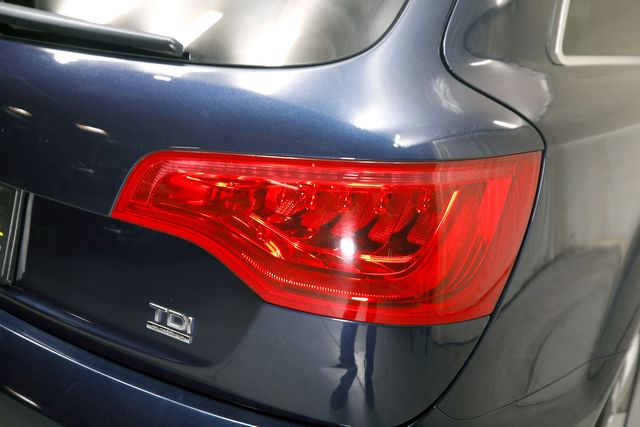 2015 Audi Q7 3.0 quattro TDI Premium Plus | Burbank, California | MDK International 2015 Audi Q7 3.0 quattro TDI Premium Plus | Burbank, California | MDK International