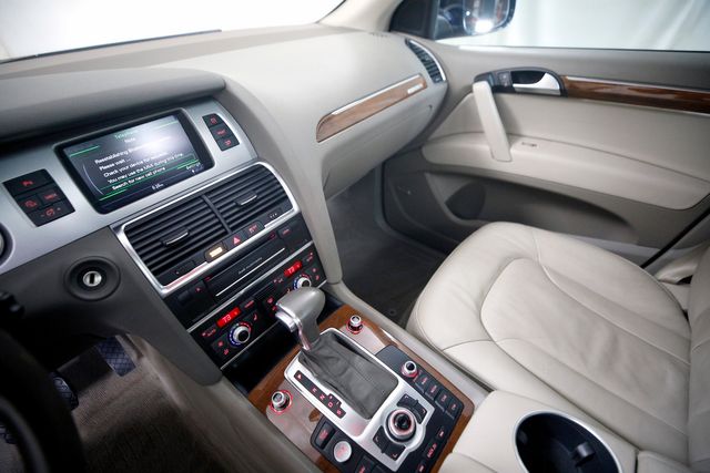 2015 Audi Q7 3.0 quattro TDI Premium Plus | Burbank, California | MDK International 2015 Audi Q7 3.0 quattro TDI Premium Plus | Burbank, California | MDK International