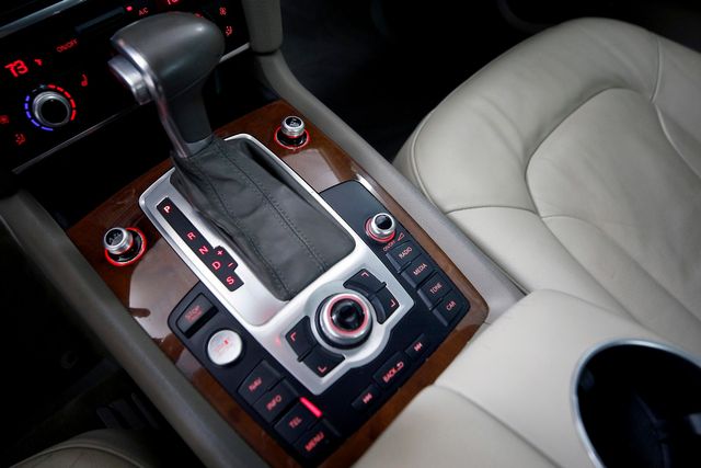 2015 Audi Q7 3.0 quattro TDI Premium Plus | Burbank, California | MDK International 2015 Audi Q7 3.0 quattro TDI Premium Plus | Burbank, California | MDK International