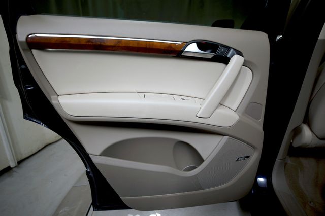 2015 Audi Q7 3.0 quattro TDI Premium Plus | Burbank, California | MDK International 2015 Audi Q7 3.0 quattro TDI Premium Plus | Burbank, California | MDK International