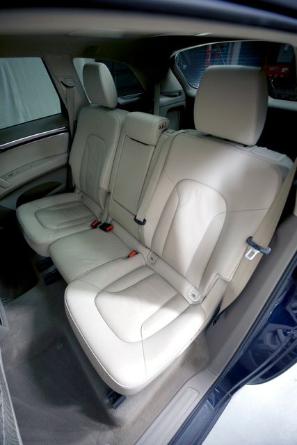 2015 Audi Q7 3.0 quattro TDI Premium Plus | Burbank, California | MDK International 2015 Audi Q7 3.0 quattro TDI Premium Plus | Burbank, California | MDK International