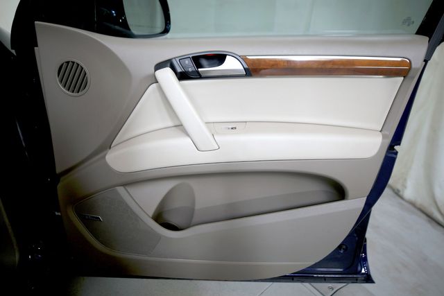 2015 Audi Q7 3.0 quattro TDI Premium Plus | Burbank, California | MDK International 2015 Audi Q7 3.0 quattro TDI Premium Plus | Burbank, California | MDK International