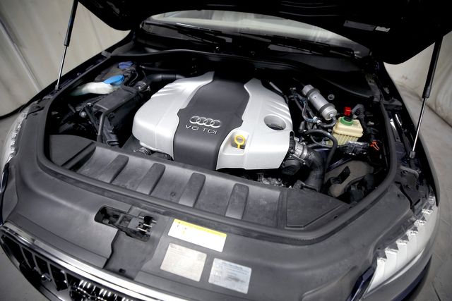 2015 Audi Q7 3.0 quattro TDI Premium Plus | Burbank, California | MDK International 2015 Audi Q7 3.0 quattro TDI Premium Plus | Burbank, California | MDK International