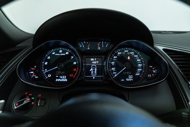 2015 Audi R8 V10 5.2 quattro Spyder | Carrollton, TX | Texas Hot Rides