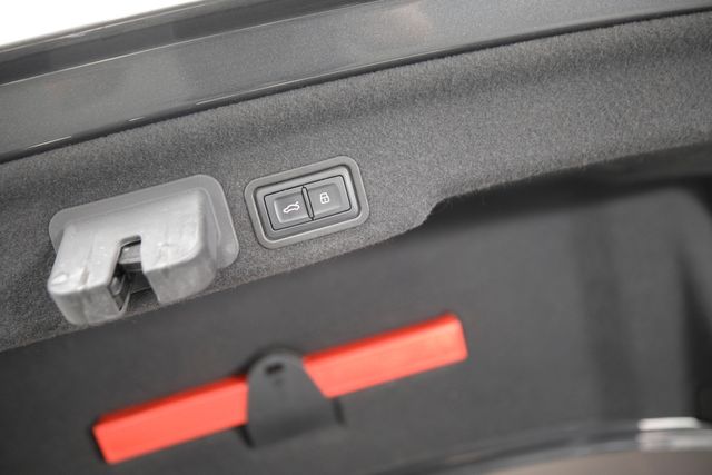 2015 Audi S8 | Burbank, California | MDK International 2015 Audi S8 | Burbank, California | MDK International