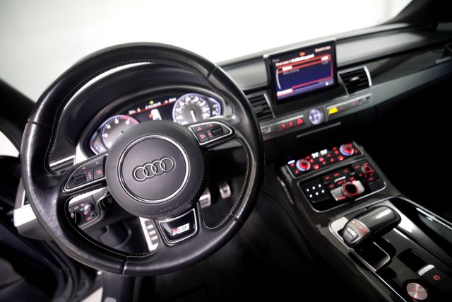 2015 Audi S8 | Burbank, California | MDK International 2015 Audi S8 | Burbank, California | MDK International