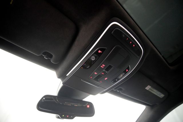 2015 Audi S8 | Burbank, California | MDK International 2015 Audi S8 | Burbank, California | MDK International