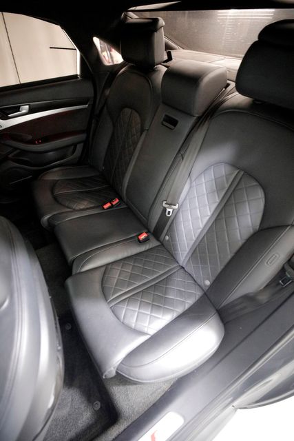 2015 Audi S8 | Burbank, California | MDK International 2015 Audi S8 | Burbank, California | MDK International