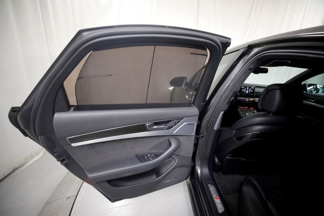 2015 Audi S8 | Burbank, California | MDK International 2015 Audi S8 | Burbank, California | MDK International