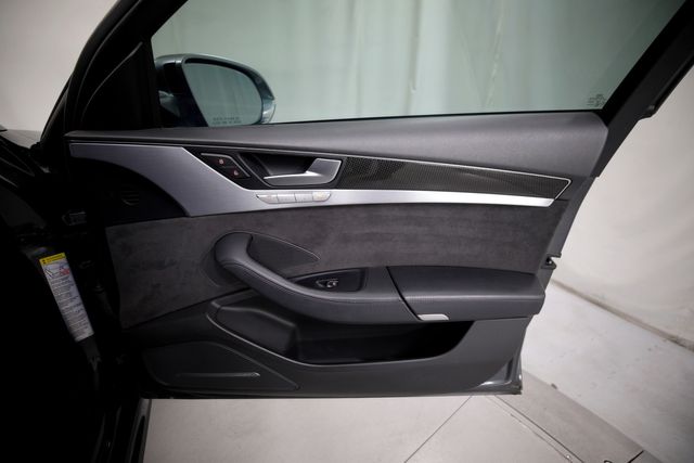 2015 Audi S8 | Burbank, California | MDK International 2015 Audi S8 | Burbank, California | MDK International