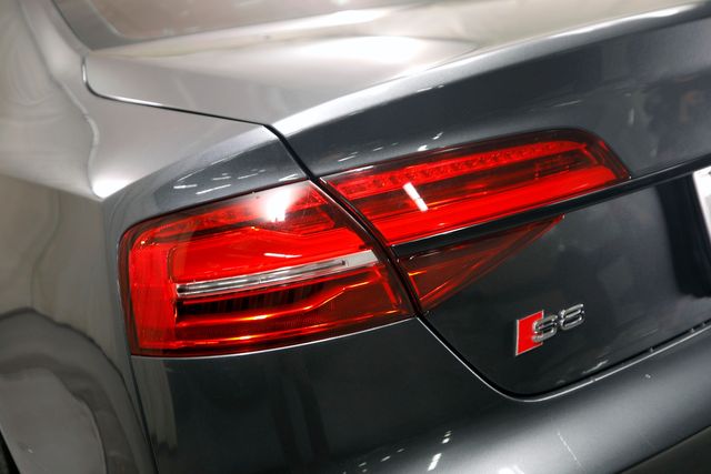 2015 Audi S8 | Burbank, California | MDK International 2015 Audi S8 | Burbank, California | MDK International