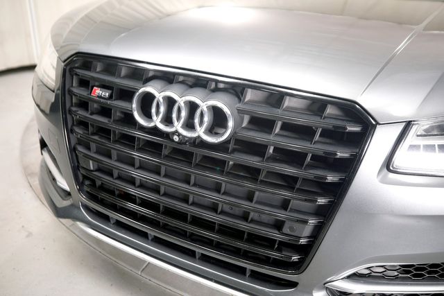 2015 Audi S8 | Burbank, California | MDK International 2015 Audi S8 | Burbank, California | MDK International