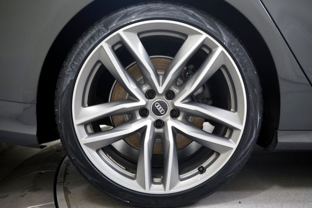 2015 Audi S8 | Burbank, California | MDK International 2015 Audi S8 | Burbank, California | MDK International