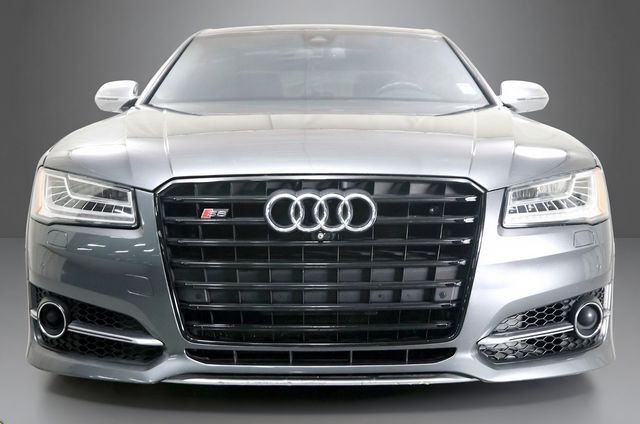 2015 Audi S8 | Burbank, California | MDK International 2015 Audi S8 | Burbank, California | MDK International