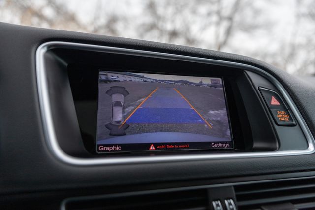 2015 Audi SQ5 3.0T quattro Prestige w/ 354 HP, AWD, Heated Seats