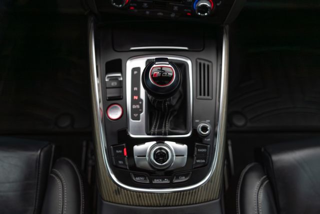 2015 Audi SQ5 3.0T quattro Prestige w/ 354 HP, AWD, Heated Seats 2015 Audi SQ5 3.0T quattro Prestige w/ 354 HP, AWD, Heated Seats