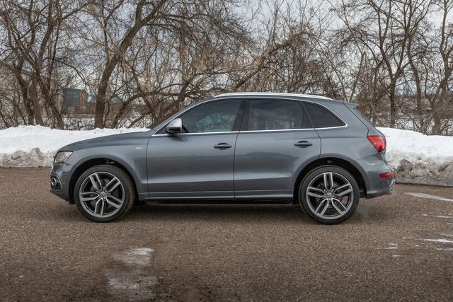 2015 Audi SQ5 3.0T quattro Prestige w/ 354 HP, AWD, Heated Seats 2015 Audi SQ5 3.0T quattro Prestige w/ 354 HP, AWD, Heated Seats