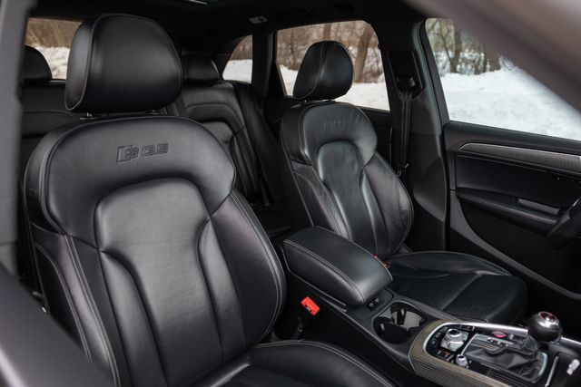 2015 Audi SQ5 3.0T quattro Prestige w/ 354 HP, AWD, Heated Seats 2015 Audi SQ5 3.0T quattro Prestige w/ 354 HP, AWD, Heated Seats