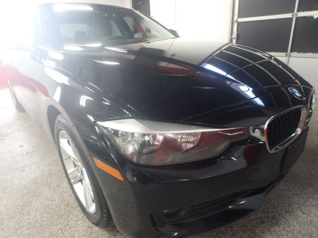 2015 Bmw 3 Series~ 2.0l Turbo I4 Beautiful Black on Black Runs Great | Saint Louis Park, MN | Auto Motion