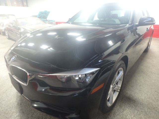 2015 BMW 3 Series~ 2.0L Turbo I4 Beautiful Black on Black Runs Great