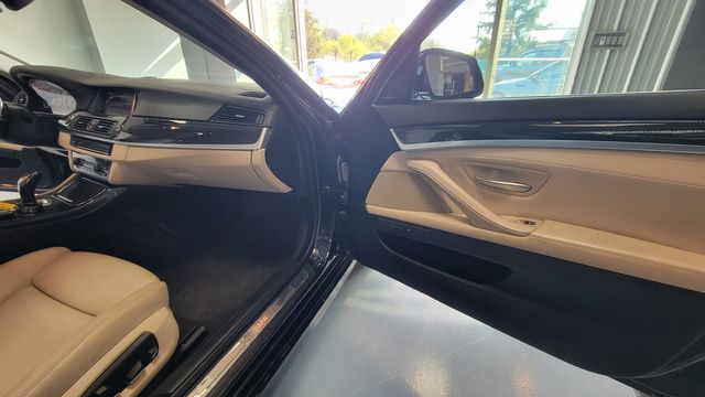 2015 BMW 5 Series 550i xDrive