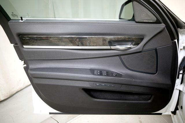 2015 BMW 7 Series 740Li | Burbank, California | MDK International 2015 BMW 7 Series 740Li | Burbank, California | MDK International