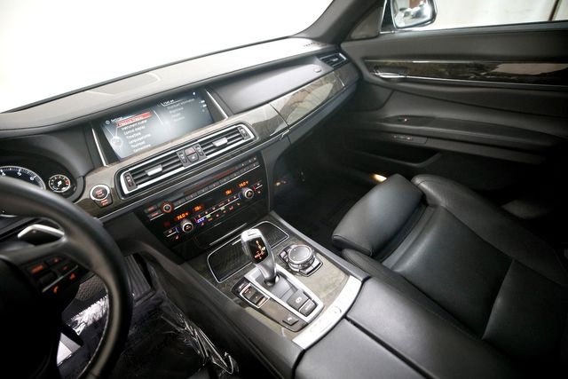 2015 BMW 7 Series 740Li | Burbank, California | MDK International 2015 BMW 7 Series 740Li | Burbank, California | MDK International