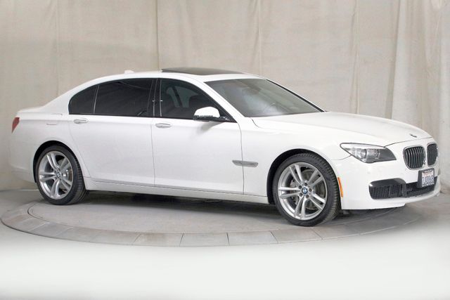 2015 BMW 7 Series 740Li | Burbank, California | MDK International 2015 BMW 7 Series 740Li | Burbank, California | MDK International