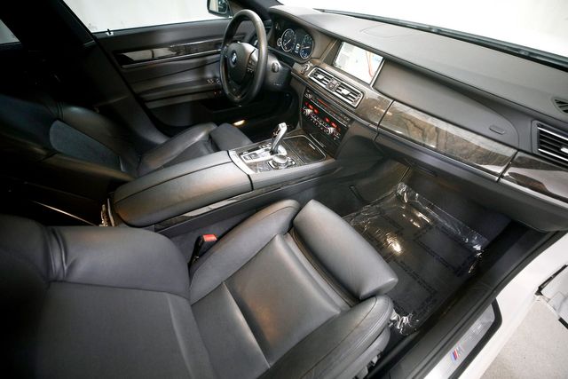 2015 BMW 7 Series 740Li | Burbank, California | MDK International 2015 BMW 7 Series 740Li | Burbank, California | MDK International