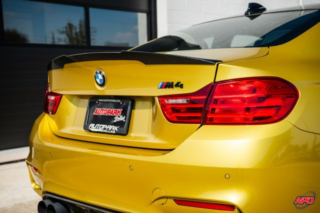 2015 BMW M4 2015 BMW M4