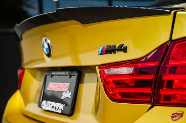 2015 BMW M4 2015 BMW M4