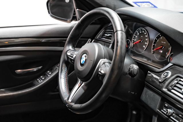 2015 BMW M5 Base