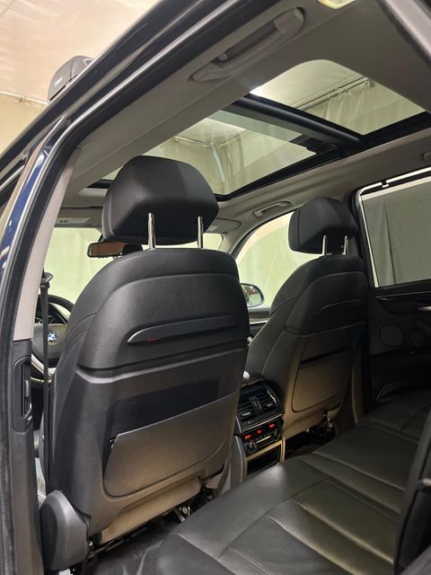 2015 BMW X5 xDrive50i | Burbank, California | MDK International 2015 BMW X5 xDrive50i | Burbank, California | MDK International