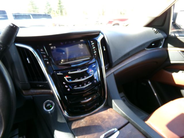2015 Cadillac Escalade ESV Luxury