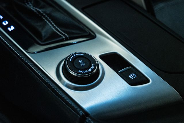 2015 Chevrolet Corvette Stingray Z51 3LT Many Options | Carrollton, TX | Texas Hot Rides