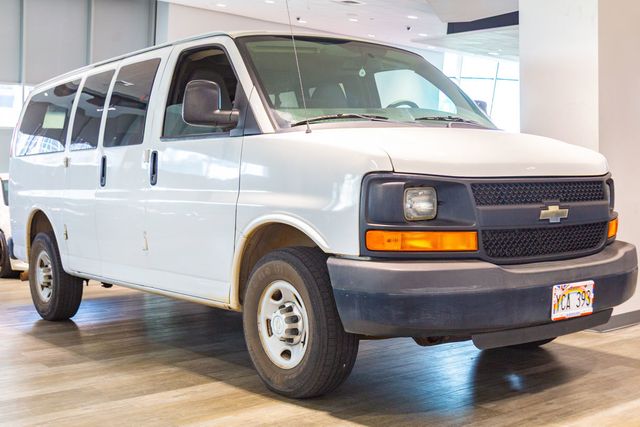 2015 Chevrolet Express 8 passenger LS 2500