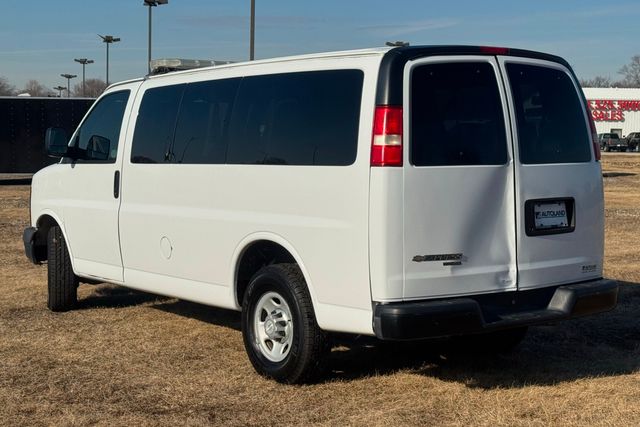 2015 Chevrolet Express LS 2500 | Roscoe, IL | Autoland Outlets