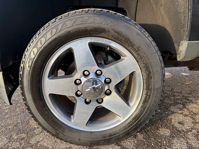 2015 Chevrolet SILVERADO 2500 HD LTZ 4x4 Crew Cab | Canton, Ohio | Ohio Auto Warehouse LLC