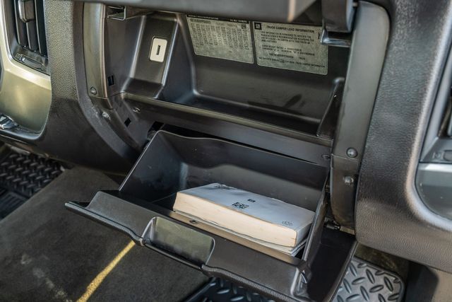 2015 Chevrolet Silverado 2500HD LT Z71 / DURAMAX DIESEL ALLISON 4X4 / CLEAN CARFAX | Austin, TX | Rocky Mountain Truck Stop Austin