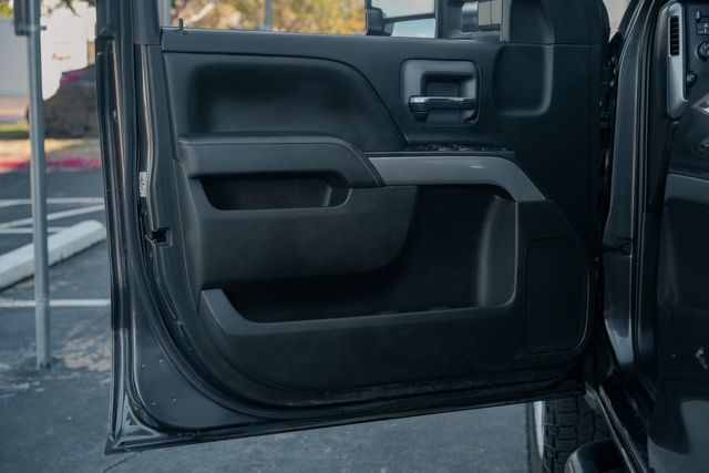 2015 Chevrolet Silverado 2500HD LT Z71 / DURAMAX DIESEL 4X4 / CLEAN CARFAX | Austin, TX | Rocky Mountain Truck Stop Austin 2015 Chevrolet Silverado 2500HD LT Z71 / DURAMAX DIESEL 4X4 / CLEAN CARFAX | Austin, TX | Rocky Mountain Truck Stop Austin