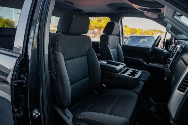 2015 Chevrolet Silverado 2500HD LT Z71 / DURAMAX DIESEL 4X4 / CLEAN CARFAX | Austin, TX | Rocky Mountain Truck Stop Austin 2015 Chevrolet Silverado 2500HD LT Z71 / DURAMAX DIESEL 4X4 / CLEAN CARFAX | Austin, TX | Rocky Mountain Truck Stop Austin