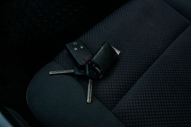 2015 Chevrolet Silverado 2500HD LT Z71 / DURAMAX DIESEL 4X4 / CLEAN CARFAX | Austin, TX | Rocky Mountain Truck Stop Austin 2015 Chevrolet Silverado 2500HD LT Z71 / DURAMAX DIESEL 4X4 / CLEAN CARFAX | Austin, TX | Rocky Mountain Truck Stop Austin