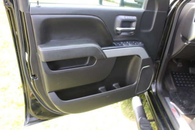 2015 Chevrolet Silverado 2500HD Diesel 4x4 LTZ | Roscoe, IL | Autoland Outlets