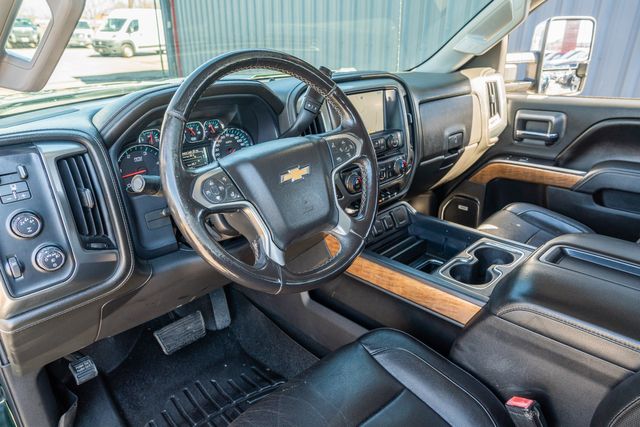 2015 Chevrolet Silverado 3500HD LTZ LONG BED DRW 4X4 LOW MILES / LOADED / DURAMAX | Dallas, TX | Rocky Mountain Truck Stop Dallas 2015 Chevrolet Silverado 3500HD LTZ LONG BED DRW 4X4 LOW MILES / LOADED / DURAMAX | Dallas, TX | Rocky Mountain Truck Stop Dallas