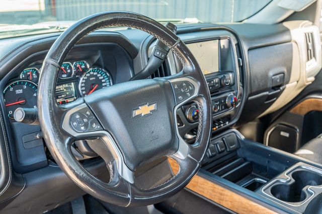 2015 Chevrolet Silverado 3500HD LTZ LONG BED DRW 4X4 LOW MILES / LOADED / DURAMAX | Austin, TX | Rocky Mountain Truck Stop Austin