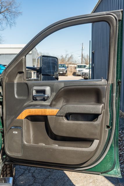 2015 Chevrolet Silverado 3500HD LTZ LONG BED DRW 4X4 LOW MILES / LOADED / DURAMAX | Dallas, TX | Rocky Mountain Truck Stop Dallas 2015 Chevrolet Silverado 3500HD LTZ LONG BED DRW 4X4 LOW MILES / LOADED / DURAMAX | Dallas, TX | Rocky Mountain Truck Stop Dallas