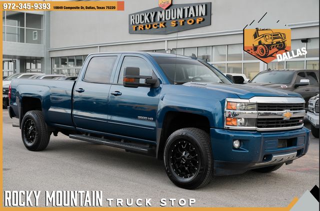 2015 Chevrolet Silverado 3500HD LT Z71 / LONG BED CREW CAB SRW / 4X4 DURAMAX | Austin, TX | Rocky Mountain Truck Stop Austin in Austin, TX 78759